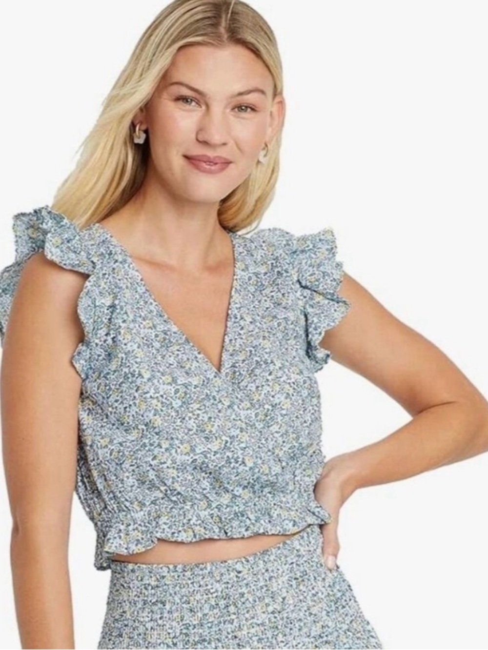 Universal Thread Light Blue Floral Ruffle V-Neck Blouse